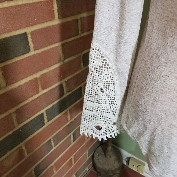 Hycu Long Sleeve Top NWOT.    A-30.   A3020 - Picture 3 of 7